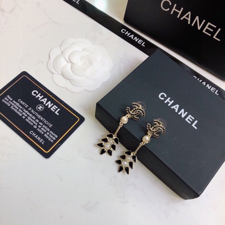 Ch**el earrings